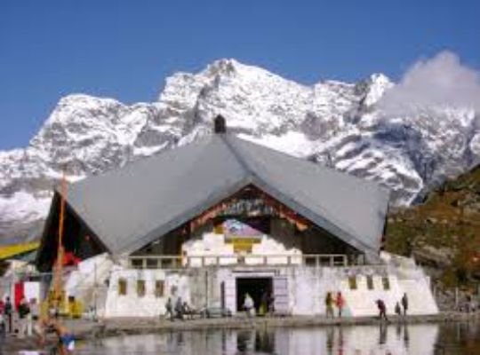Uttarakhand: After two years, the doors of Shri Hemkund Sahib Gurdwara opened by law, pilgrims will have to get registration done before the journey, online registration can be done in this website of tourism department