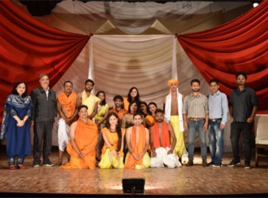 The play was staged in the DSB campus of Kumaon University, Nandi Theater Mumbai and the Department of Victorious Theatre, Cultural and Film Society got support