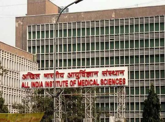 Big news: Delhi AIIMS server down for the second day as well! Central cyber agencies reached the spot for investigation, the matter reached the Ministry of Home Affairs