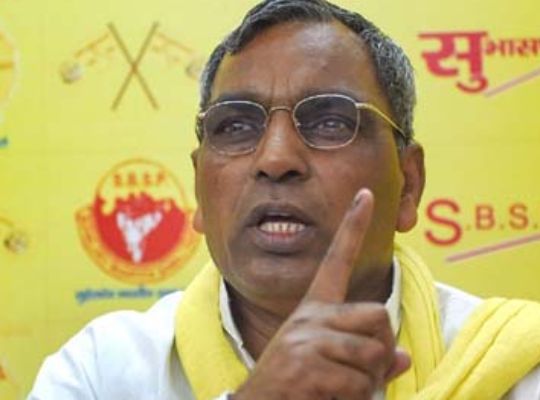 Om Prakash Rajbhar joins Uddhav Thackeray's Shiv Sena, will contest BMC elections together