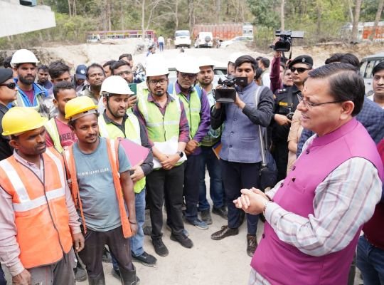  Uttarakhand: CM Dhami inspected the ongoing works under Delhi-Dehradun Expressway! Important information taken from the officials, the condition of the workers