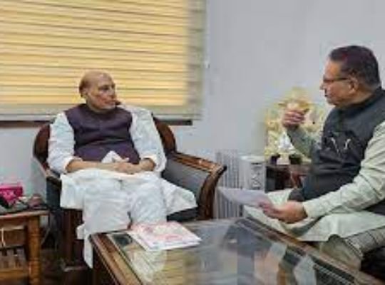 Minister Ganesh Joshi met Defense Minister Rajnath Singh in Delhi! Requested for construction of Sainik School