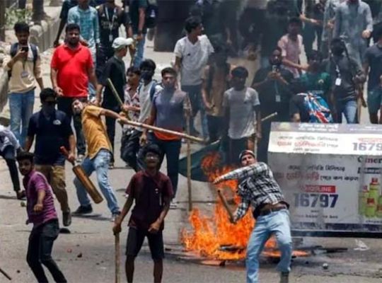 Big Breaking: Violence flares up again in Bangladesh! News of 32 deaths, indefinite nationwide curfew imposed