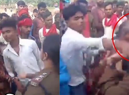 This is too much: Slapping a young man proved costly for the female inspector! The crowd slapped one after the other, video went viral