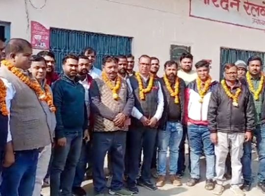 Ayodhya: Northern Railway Mains wins in union elections! Celebration in Faizabad area
