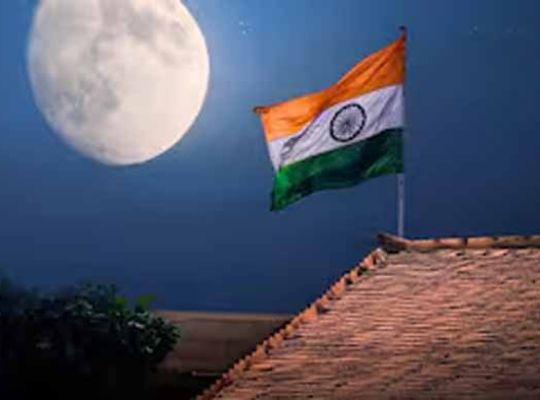Unique tradition of Purnia: No waiting for 15th August! Flag hoisting is done at 12.01 am on the night of 14th August, you will also become emotional after knowing the reason