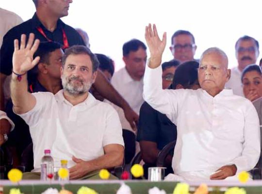Opposition's show of strength in Bihar! Rahul Gandhi took out a voter rights rally from Sasaram, said- will not let the election be stolen