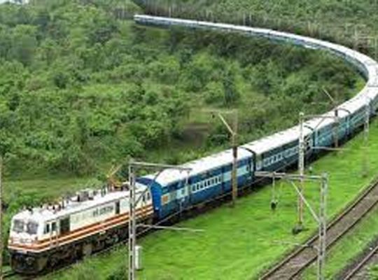Railway's special initiative during festive season: 9 pairs of special trains started on UP-Bihar route