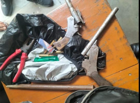 Ayodhya: Weapons recovered in court! Questions raised on security arrangements