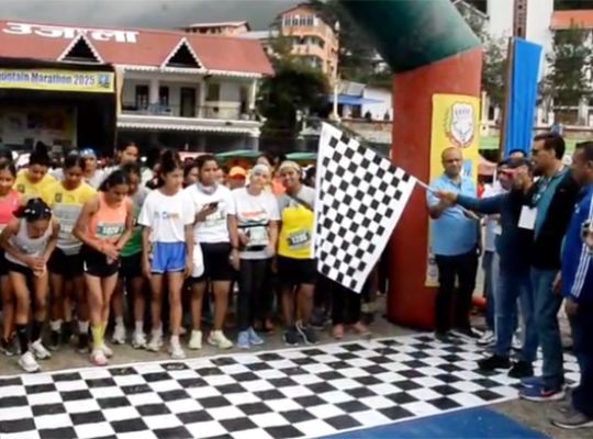 Nainital: 14th Monsoon Marathon! Mayang and Arpita got first place, participants were honored