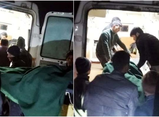 Mourning in the journey of faith: A major road accident occurred while returning from the Bunkhal Kalika temple, killing two youths when their vehicle fell into a ditch.
