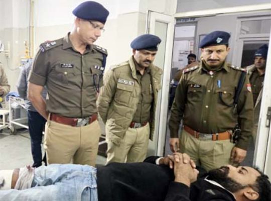 Major police success in Udham Singh Nagar! Criminal 'Manu', carrying a reward of 25,000, injured in encounter; 17 serious cases were registered against him in Uttar Pradesh and Uttarakhand.