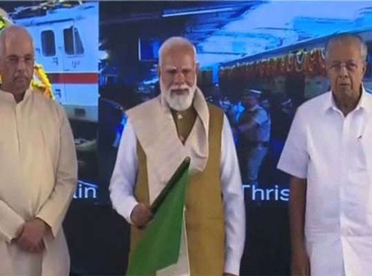 PM Modi's Kerala visit: Flagging off the Amrit Bharat Express, massive crowds at the roadshow and public meeting.