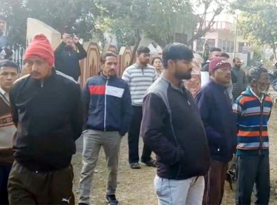 A horrifying image of wildlife terror in Uttarakhand! An elderly man who ventured into the forests of Kotdwar died in an elephant attack, leaving villagers in a state of fear.