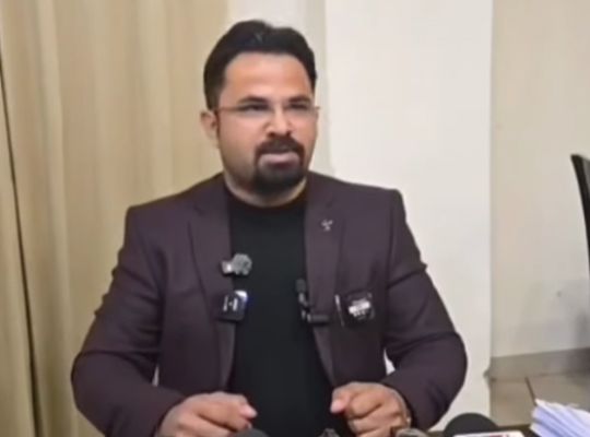 Uttarakhand: A journalist from Bajpur claims he was harassed by the administration after publishing a story! Allegations of inhumane treatment at the police station sparked outrage.