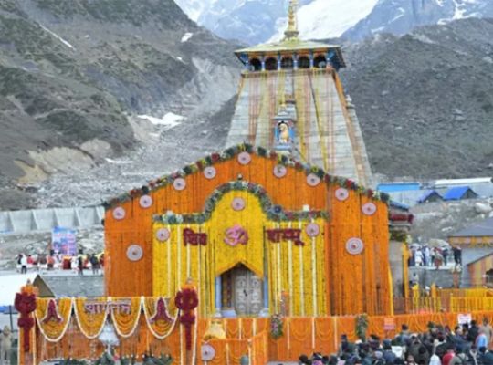 Big announcement for Mahashivratri: Omkareshwar Temple has finalized the date! Bhairavnath Puja will be held on April 18th, and the doors of Kedarnath Temple will open on April 22nd.