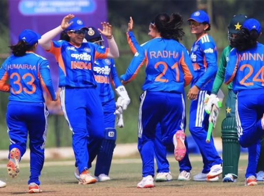 A powerful victory for the girls: India bundled out Pakistan for 93 in the Asia Cup Rising Stars! They achieved the target in 10.1 overs and registered a one-sided 8-wicket victory.