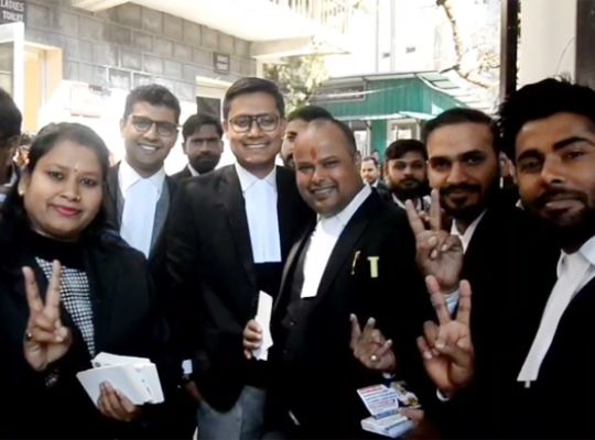 Nainital: Voting continued until 5 pm amid a transparent process! Counting of votes will then take place at the Nainital Club, a grand festival of advocates to determine the new leadership of the Uttarakhand Bar Council.