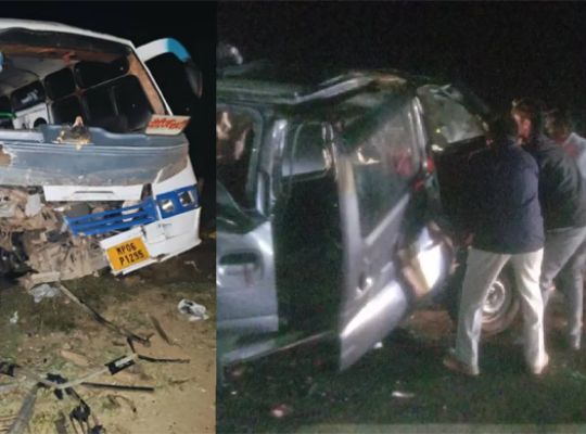 Tragic accident: Five people died in a head-on collision between a bus returning from a wedding procession and a car! Outrage over the spate of accidents on the highway.