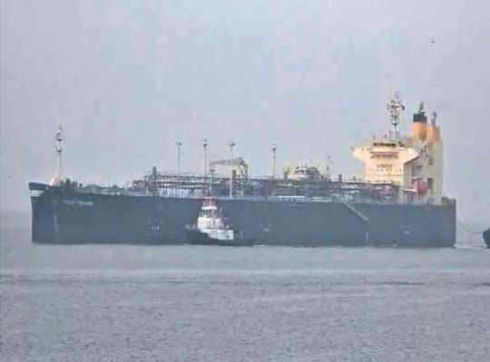 En medio de la guerra y la inestabilidad mundiales, la seguridad energ&eacute;tica de la India recibe un importante impulso con la llegada a Mangaluru de un enorme buque que transporta petr&oacute;leo crudo procedente de Rusia y gas para cocinar procedente de Estados Unidos.