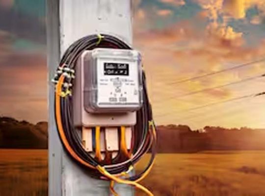 A bizarre billing incident: A defunct mill received a bill of over 78 crore rupees! A data entry or technical error is suspected.