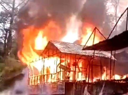 A massive fire broke out in a restaurant after lightning struck, and a cylinder exploded, causing panic; goods worth lakhs were reduced to ashes.