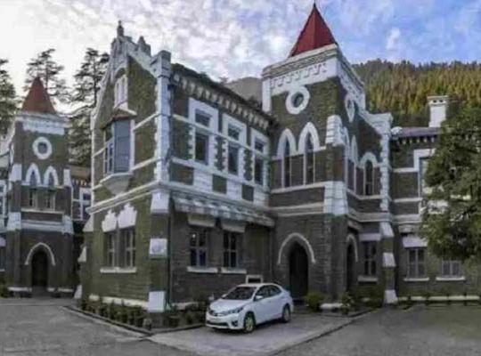 Haldwani Flyover Dispute: Villagers Outraged Over Closure of Railway Crossing at Teenpani Bypass; High Court Seeks Response from Railways