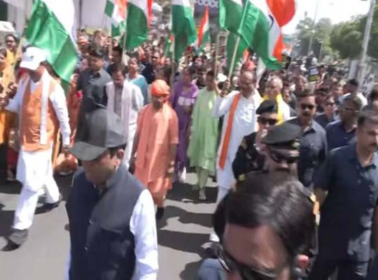 A Flood of 'Nari Shakti' Swarms the Streets of Lucknow: BJP's 'Jan Akrosh Yatra' Against the Opposition; CM Yogi Declares&mdash;"The Matri Shakti Will Not Forgive Them."