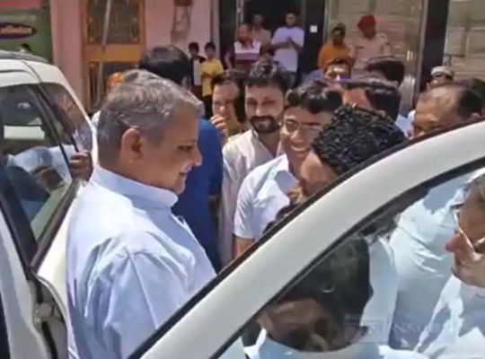 New activity in Bihar politics: Deputy CM Vijay Kumar Chaudhary visits Gaya! Offers a chadar at a shrine, announces NDA victory in Bengal elections, and a tough stance on prohibition.