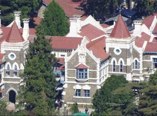 Uttarakhand: Hopes for relief from traffic jams in the tourist town of Mussoorie! The High Court has ordered a joint meeting of officials, local residents, and stakeholders to find a solution.