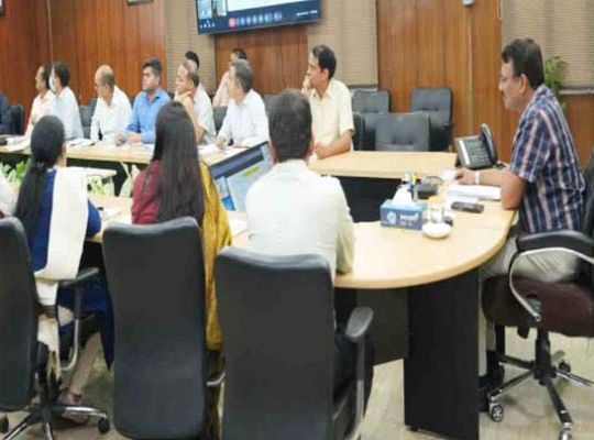 Will 'Debris' on the Mountains Become a Hazard? 48 Sensitive Sites Identified in Chamoli, Uttarkashi, and Pithoragarh; Chief Secretary Issues High Alert Directives.