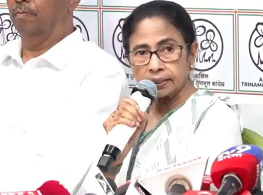 Political conflict escalates in Bengal: Mamata Banerjee rejects resignation, claims 'moral victory'; could the Governor take a major step?