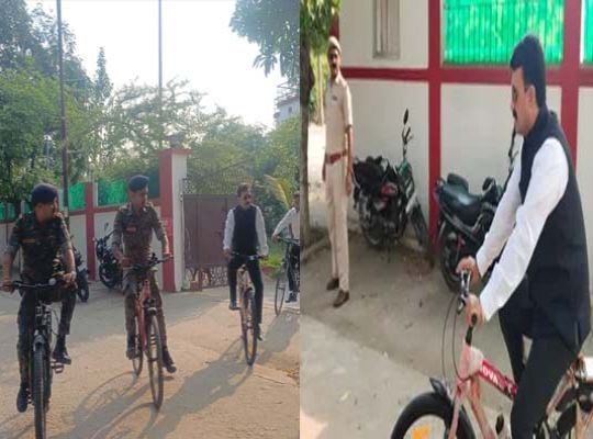 The Simplicity of the 'Charioteer' of Justice: Principal District Judge Arrives at Court on a Bicycle, Leaving His Car Behind&mdash;Conveying a Message to Save the Environment