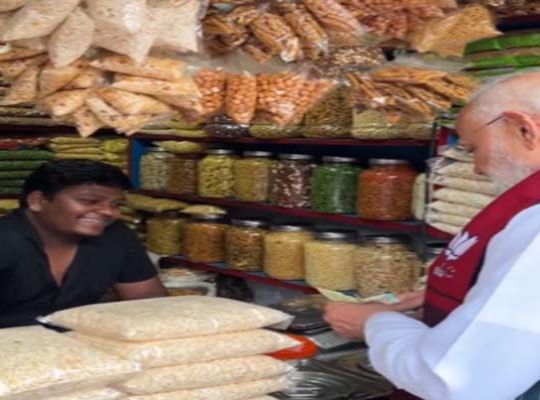 Shopkeeper who served Jhalmuri to PM Modi receives bomb threat; CRPF deployed for security.