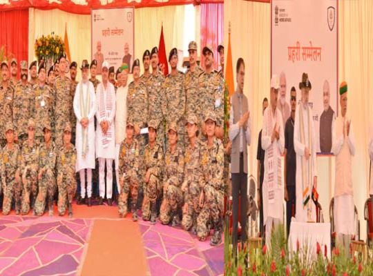 Amit Shah Roars at the India-Pakistan Border: Boosts the Morale of Soldiers at 'Sanchu Post'&mdash;a Witness to the 1965 and 1971 Wars&mdash;and Virtually Inaugurates Women's Barracks