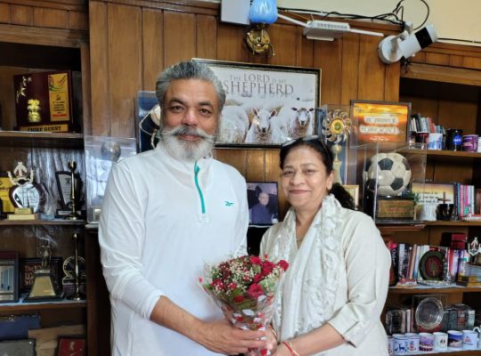 Councilor Ghazala Kamal extended her congratulations to Amandeep Sandhu, Principal of Sherwood College, on becoming the Secretary of the Diocese of Agra.