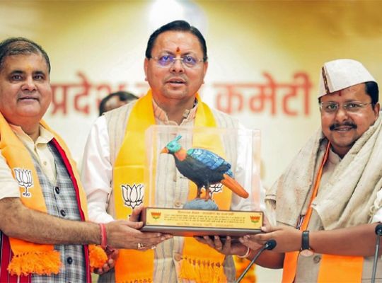 The national leadership sends a clear message to the Uttarakhand BJP! Discipline, organization, and booth strength will determine the path to victory in 2027. National President Nitin Naveen offers the mantra of unity.