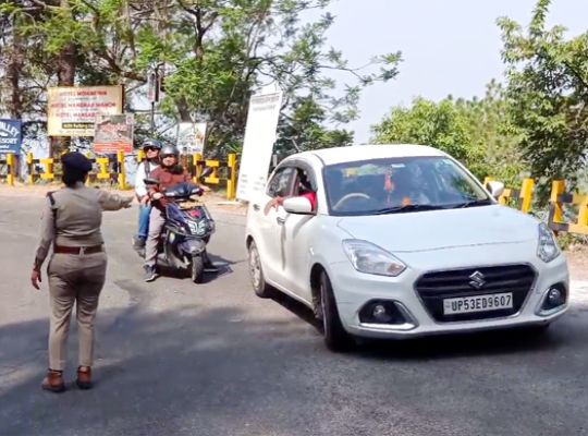 Nainital: Amidst the growing tourist crowd, the District Magistrate appeals to all to follow traffic rules and respect local culture. He also issued strict instructions to all departments.