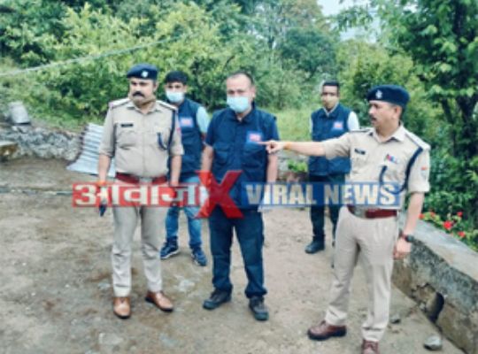 Sensational incident in Almora: A woman's suspicious death sparks panic! Husband accused of beating her to death with a stick; police conduct raids to find the absconding accused.