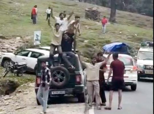 A video of tourists rioting at Tungnath shrine goes viral, raising questions about religious decorum.