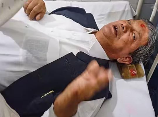 Former Chief Minister Harish Rawat's health suddenly deteriorates; admitted to Doon Hospital; supporters concerned.