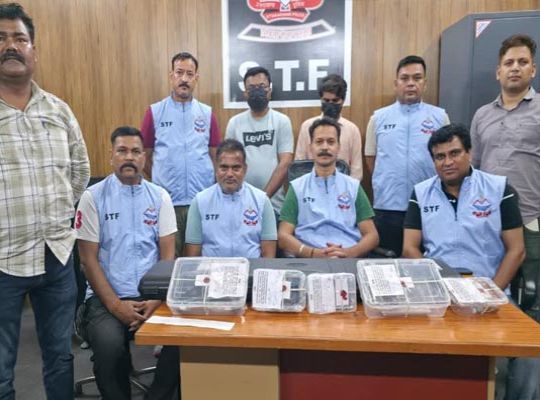 Major action by Uttarakhand STF: Fake arms license racket busted; two arrested&mdash;including the prime accused&mdash;with three illegal weapons and two forged licenses.