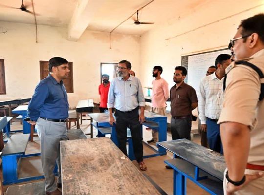 Deoghar administration fully alert regarding NEET re-examination: Deputy Commissioner personally takes charge, conducts surprise inspections of four exam centers.