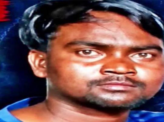 Major accident at steel plant: Contract worker dies on duty; family creates a massive uproar at the hospital.