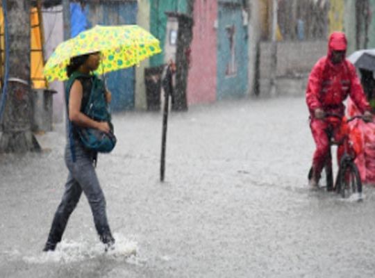 Torrential rains wreak havoc in Bihar: Lightning strikes claim lives in two families; 'Yellow alert' issued for storms across 15 districts.