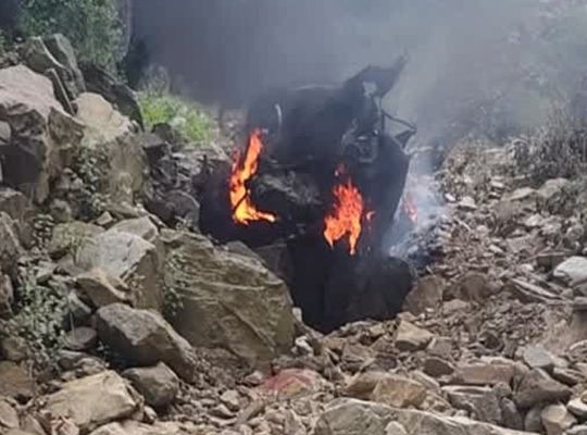 Tragic road accident in Uttarakhand: Car plunges into deep gorge! Two people, including the driver, killed; woman and two young children critically injured.