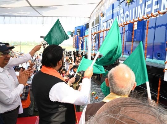  Bihar in a new era of railway development: Launch of several new trains, including one from Chhapra to Delhi; Samrat Choudhary says rail, road, and air connectivity will transform the region's landscape.