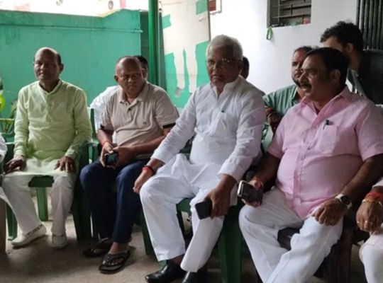 Jharkhand: Rift widens in the Grand Alliance following the Rajya Sabha election defeat! RJD lashes out at Congress over its allegations, holds K. Raju responsible, and demands that Rahul Gandhi remove the in-charge.