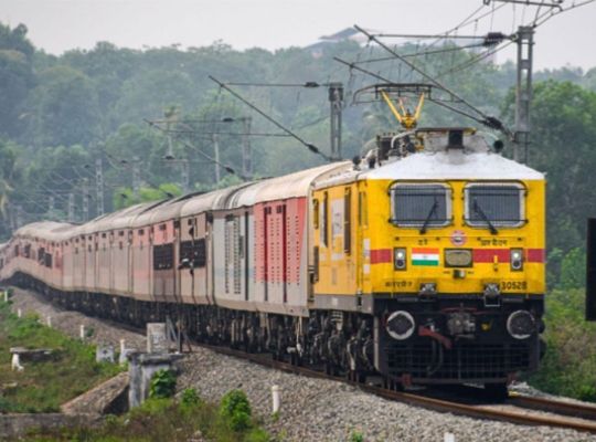 A major gift from the Railways to constable recruitment exam candidates: 20 special trains to run for the exam; travel will be hassle-free.