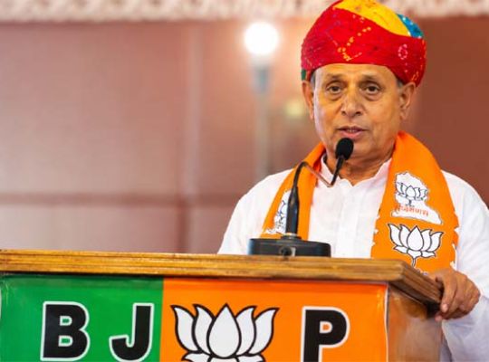 Big Breaking: Union Minister embroiled in allegations of availing a subsidy of ₹99 lakh under a scheme of his own ministry! Congress demands an impartial probe.